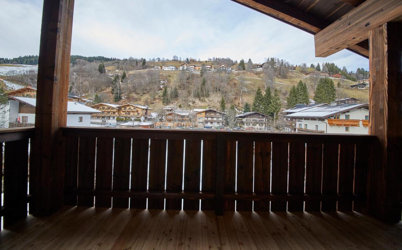 Residenz Der Wieshofer Apartamento Saalbach-Hinterglemm Exterior foto